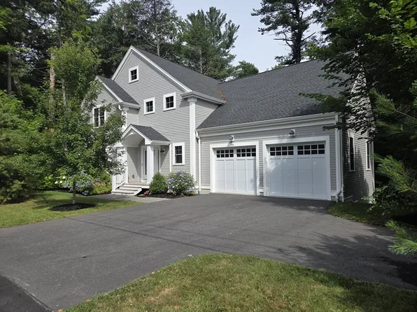 102 Highland St, Concord, MA 01742