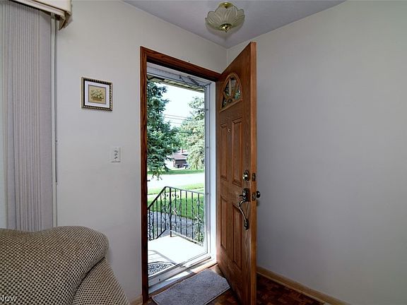 4th image of 3000 Sprague Rd