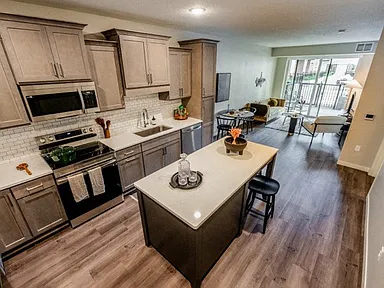 Pierce | 1 Bedroom