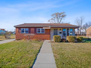28117 Roy St, Saint Clair Shores, MI 48081