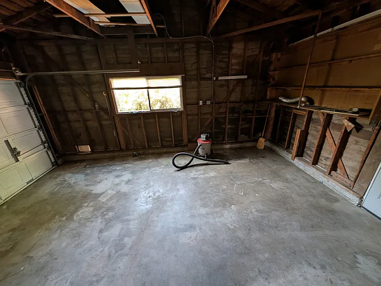 One car garage with laundry hook-ups