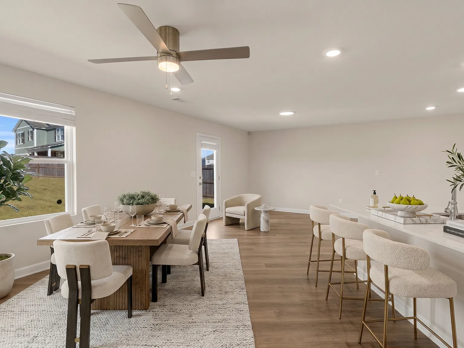 4 bed, 1497 sqft, $1,980 — Photo 3
