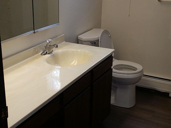 5th image of 1307 Taft Ave APT C