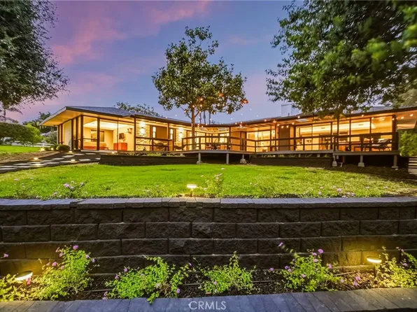 224 Tumble Creek Ln, Fallbrook, CA 92028