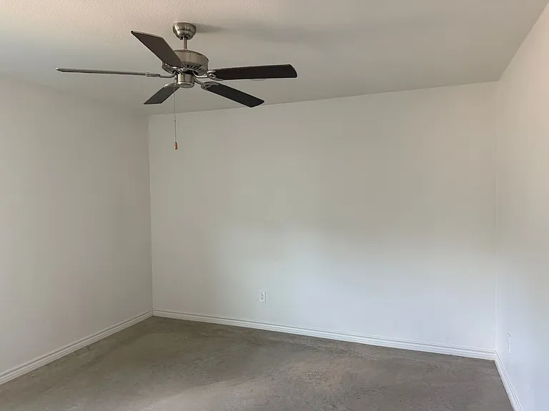 1801 Emma Naylor Ct — Photo 5