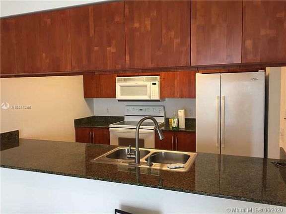 4th image of 1200 Brickell Bay Dr APT 2420