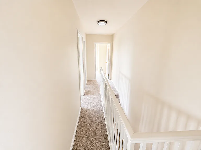 2516 E Oakdale St — Photo 9