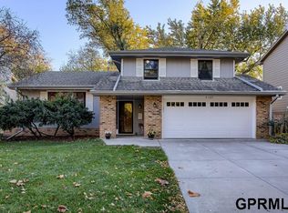 3109 Leawood Dr, Bellevue, NE 68123