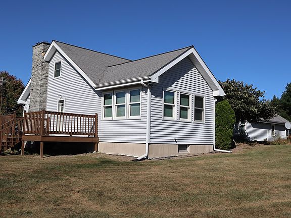 4th image of 258 Deer Meadow Ln