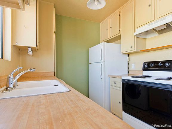 5th image of 3777 36th St #8