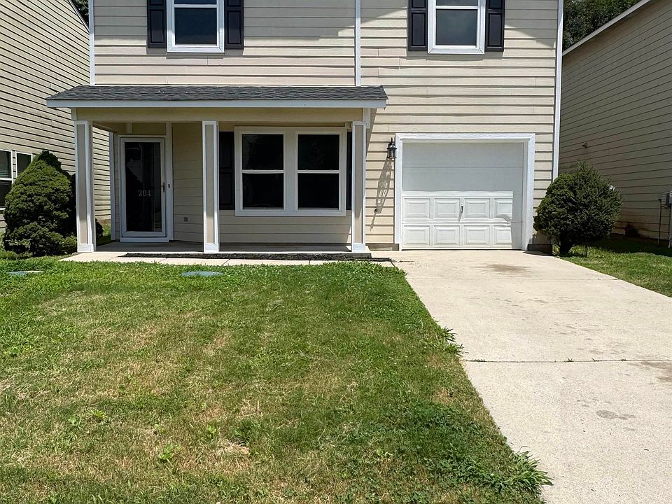 1st image of 204 Farmington Dr