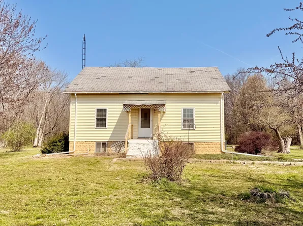 800 W McCord St, Centralia, IL 62801