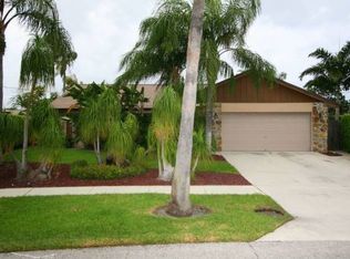 1317 Caribbean Way, Lantana, FL 33462