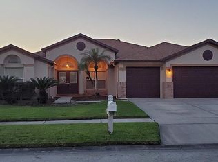 1551 Distant Oaks Dr, Zephyrhills, FL 33543