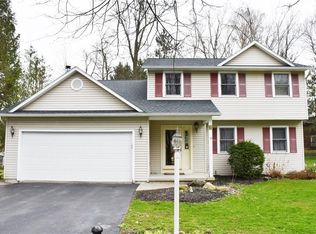 18 Steeplechase Ln, Baldwinsville, NY 13027