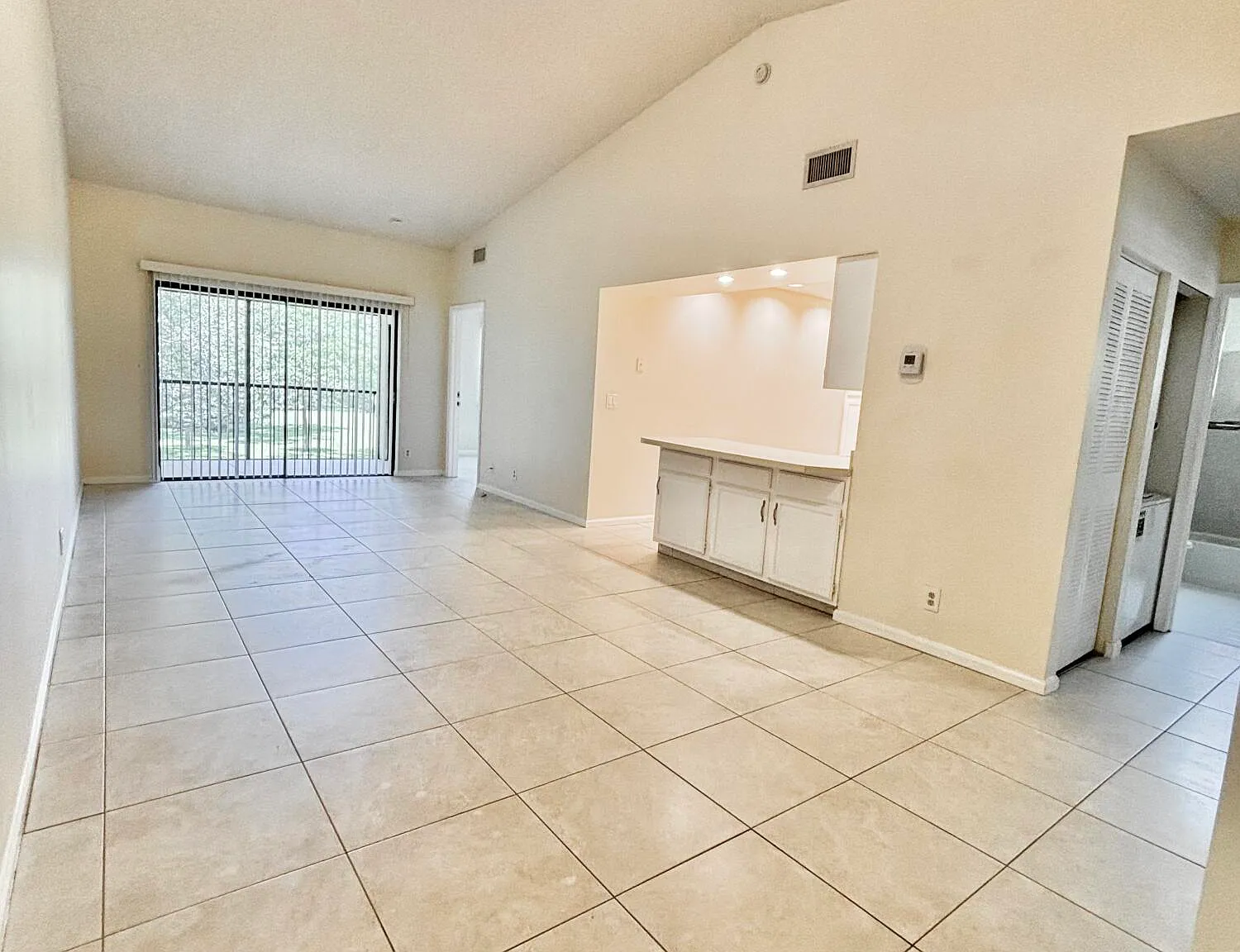 3 bed, 2.0 bath, 1178 sqft, $3,100 — Photo 1