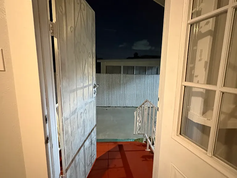 5886 Myrtle Ave #1/2 — Photo 3