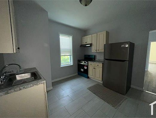 2nd image of 743 Hollywood Ave #2A