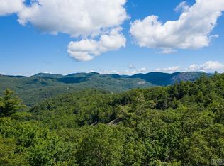 6 E Ridge Rd, Cashiers, NC 28717