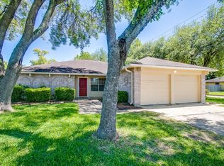 10002 Rustic Rock Rd, La Porte, TX 77571