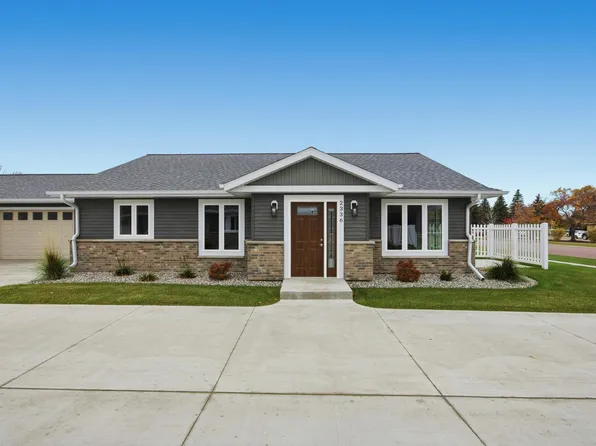 2336 30th Ave S, Fargo, ND 58104