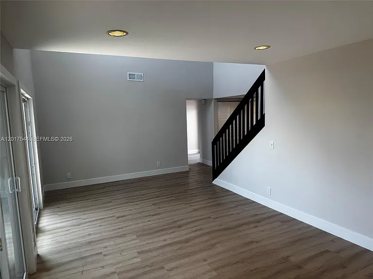 6532 NW 170th Ter — Photo 21