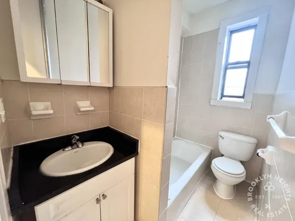 586 Pacific Street image 6 of 6