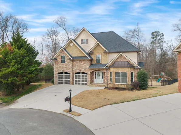 8366 Gracie Mac Ln, Ooltewah, TN 37363