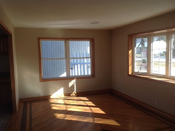 3rd image of 34W886 Skyline Dr