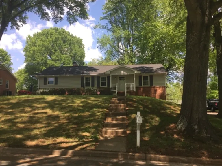 2881 Woodworth Dr — Photo 1