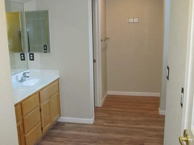 2559 S Rocking Horse Ln — Photo 11