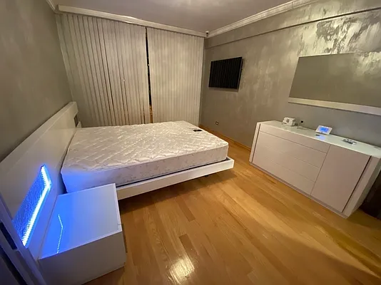 Rented by Contact Realty | media 15