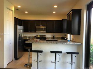 12345 S Village Cir, Davie, FL 33325