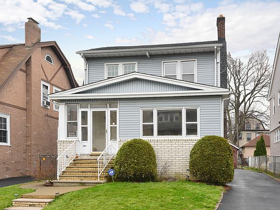3rd image of 320 No Maple Ave
