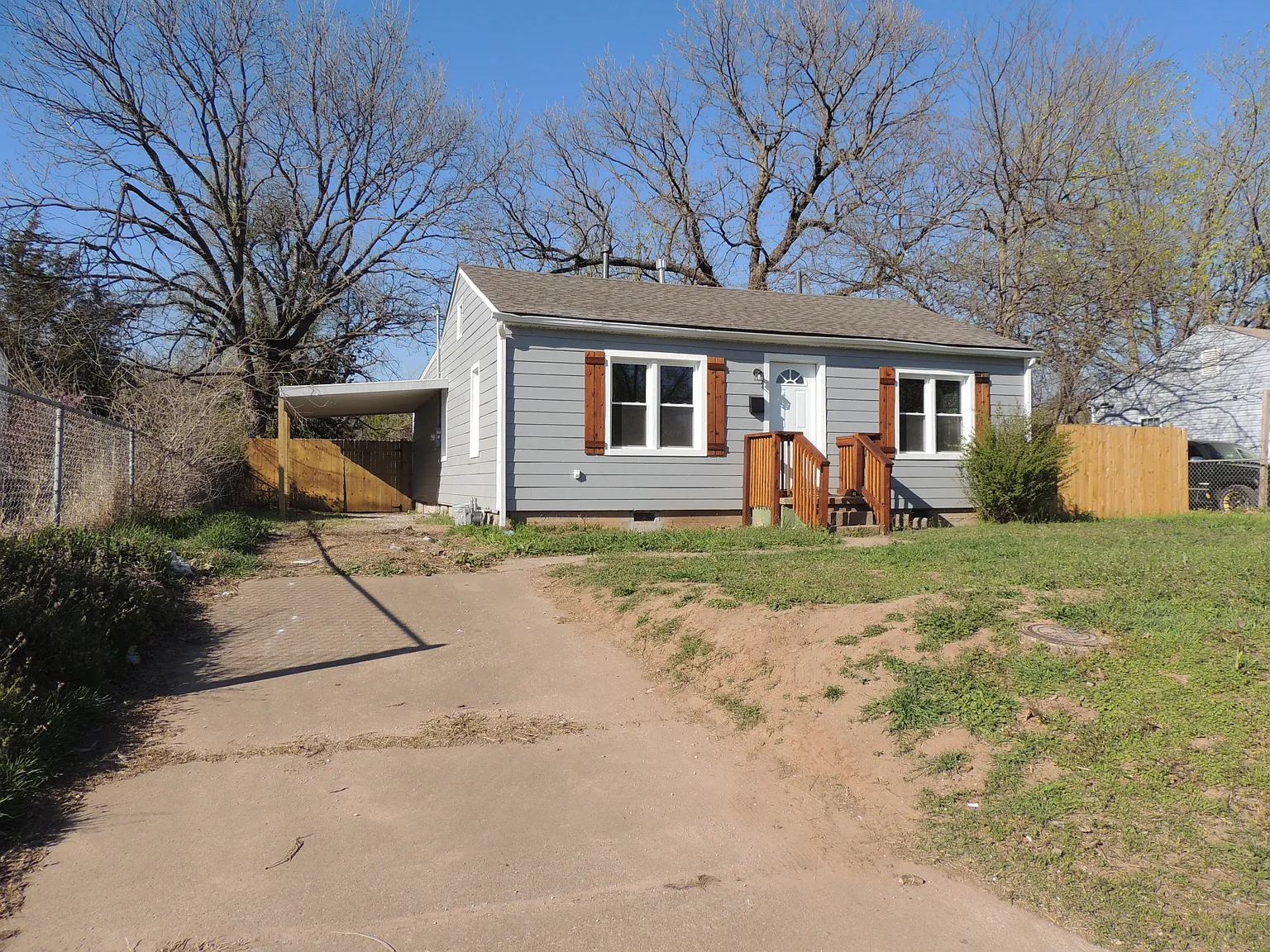 4961 W. 1st Street — Photo 2