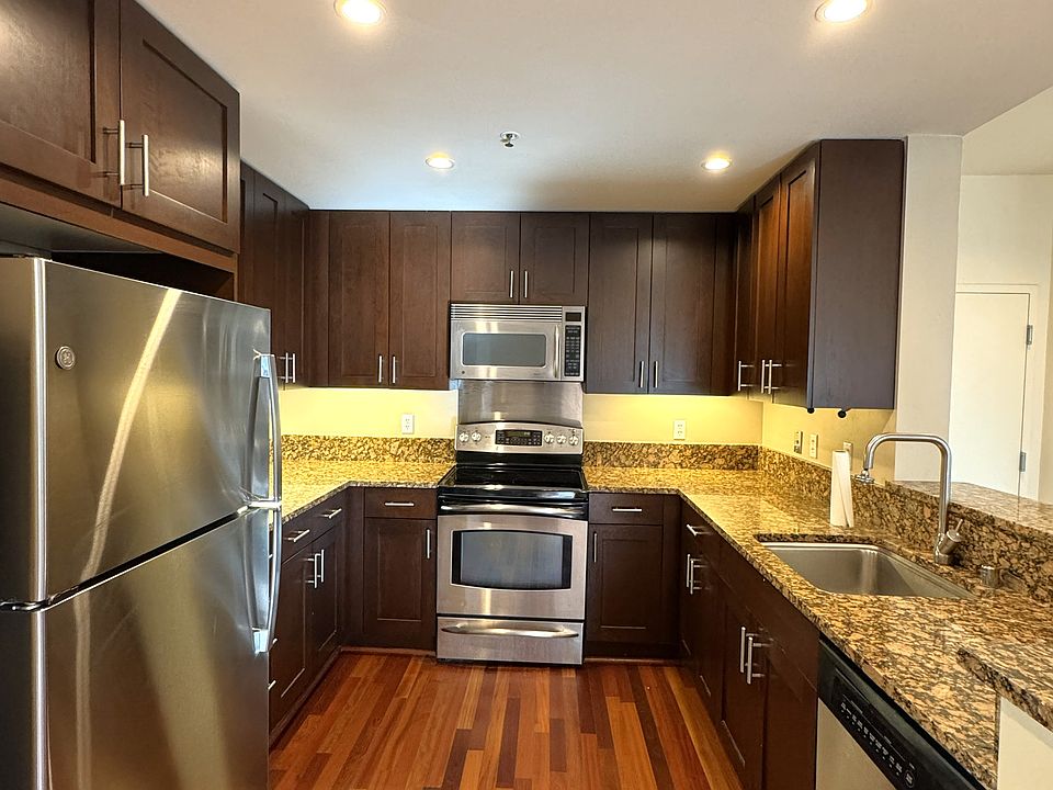 1st image of 350 Broderick St APT 221