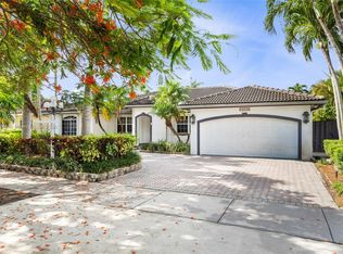 15218 SW 170th Ter, Miami, FL 33187