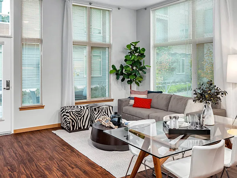 CityLine — Photo 32