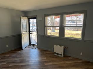 611 E 10th St APT 3, Michigan City, IN