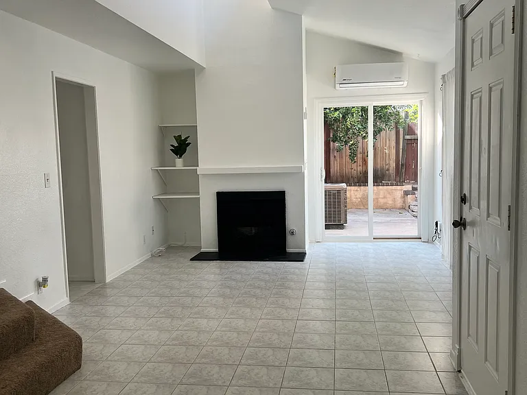 606 Parkview Dr — Photo 19