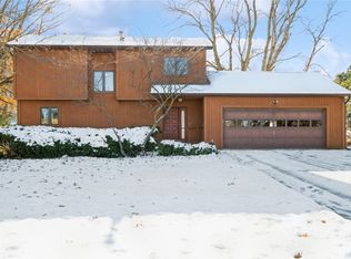 5791 Michael Dr NE, Cedar Rapids, IA 52411