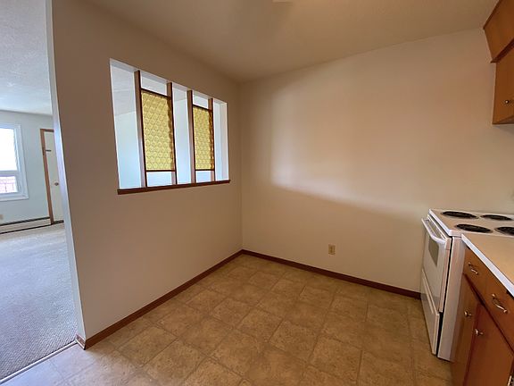 Kitchen - dining area_06022022