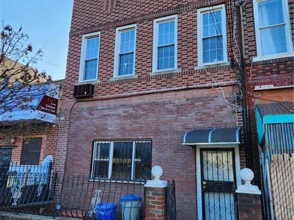 928 Clarkson Avenue image 1 of 4