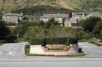 2nd image of 25 Baycrest Way