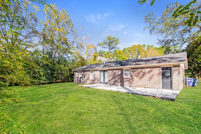 4429 Clovewood St — Photo 10