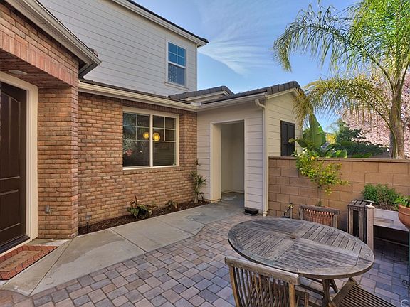 5th image of 32025 Cottonwood Dr