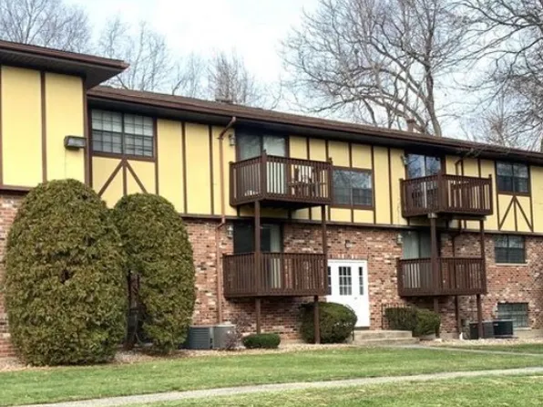 18 Surrey Dr, Newington, CT