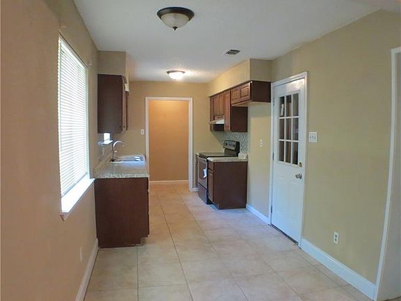 3rd image of 6820 Margaret Dr