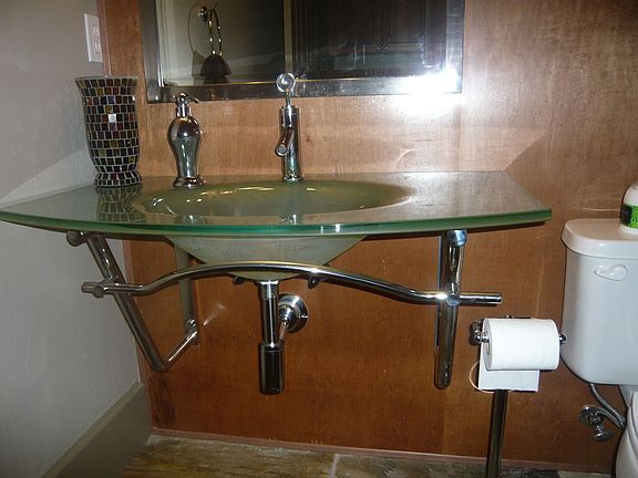 5th image of 216 Nerissa Ct