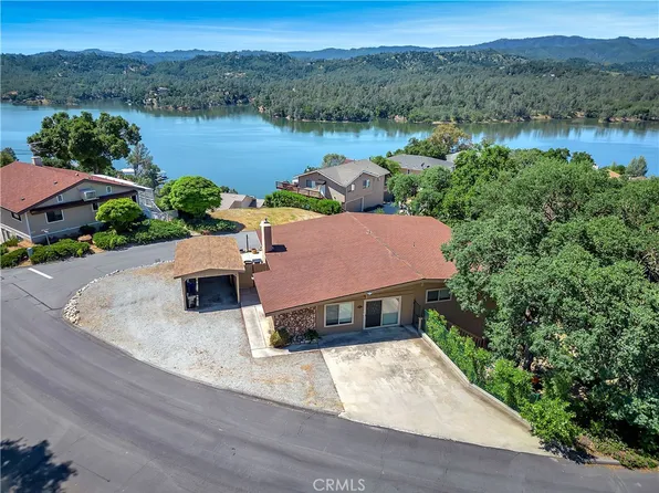 8121 Smith Point Rd, Bradley, CA 93426